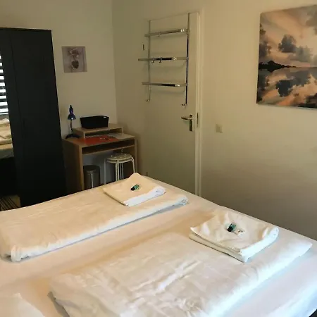 Apartment Large Private Kingsize Bedroom Close 2 City Center *